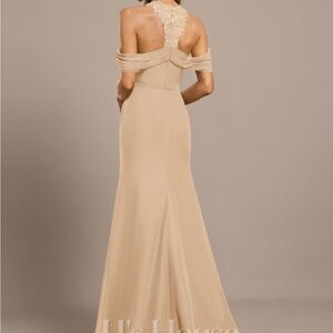 Chic Cream Lace Gown